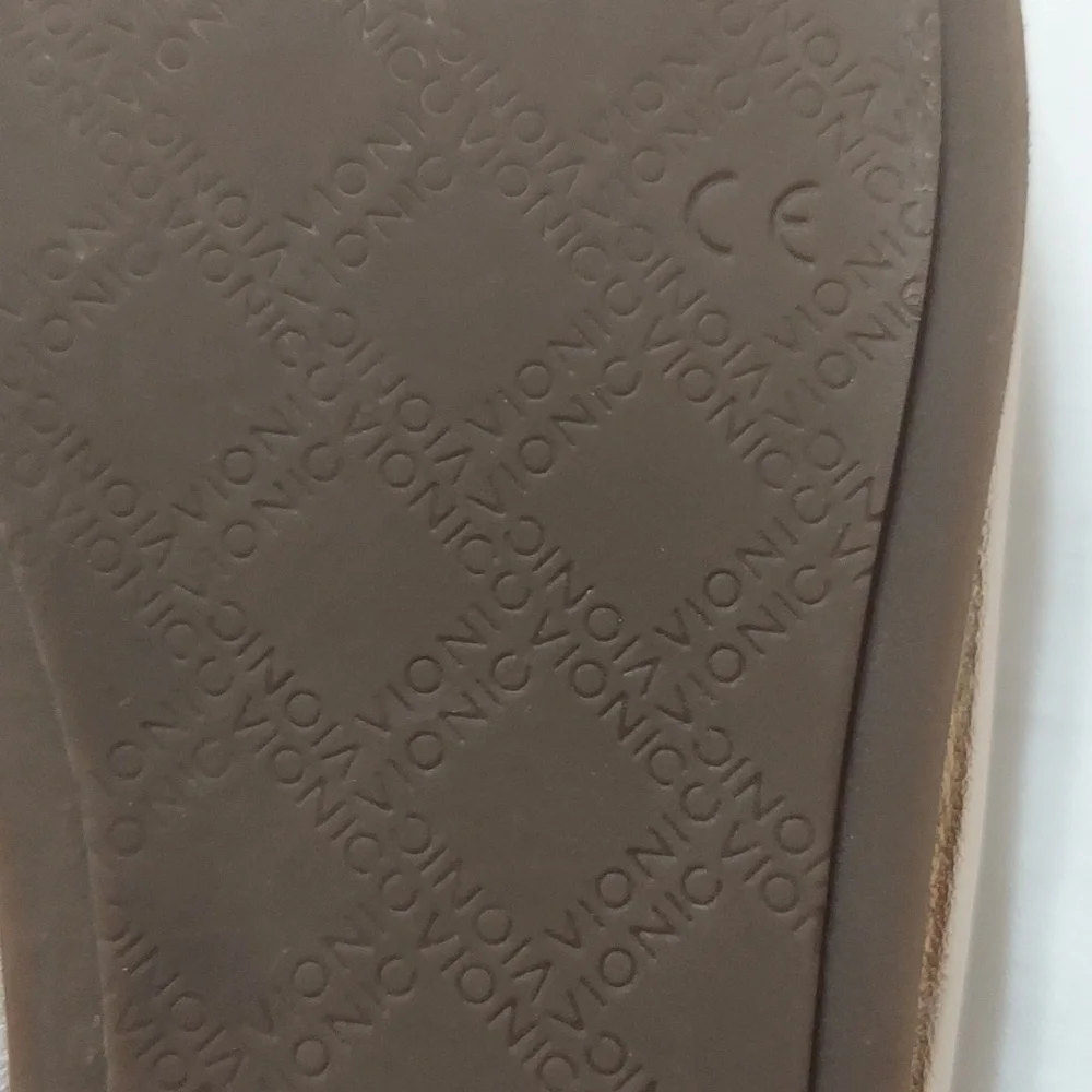 Vionic rose gold ballet flats. NWOT Sz 9 Wide - Picture 5 of 8